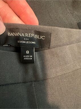Banana Republic Devon Legging Ankle Pants in Charcoal Gray